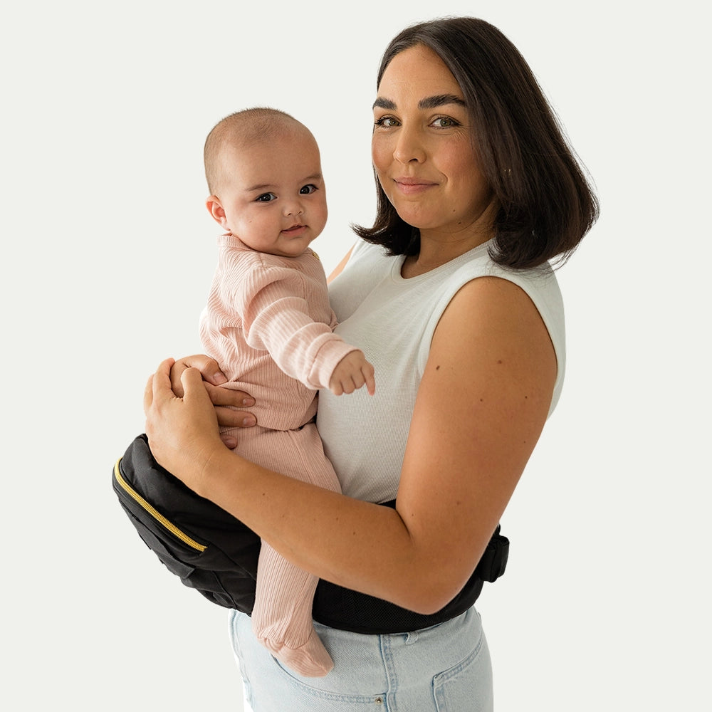 Women using tushbaby::[15109665521730]